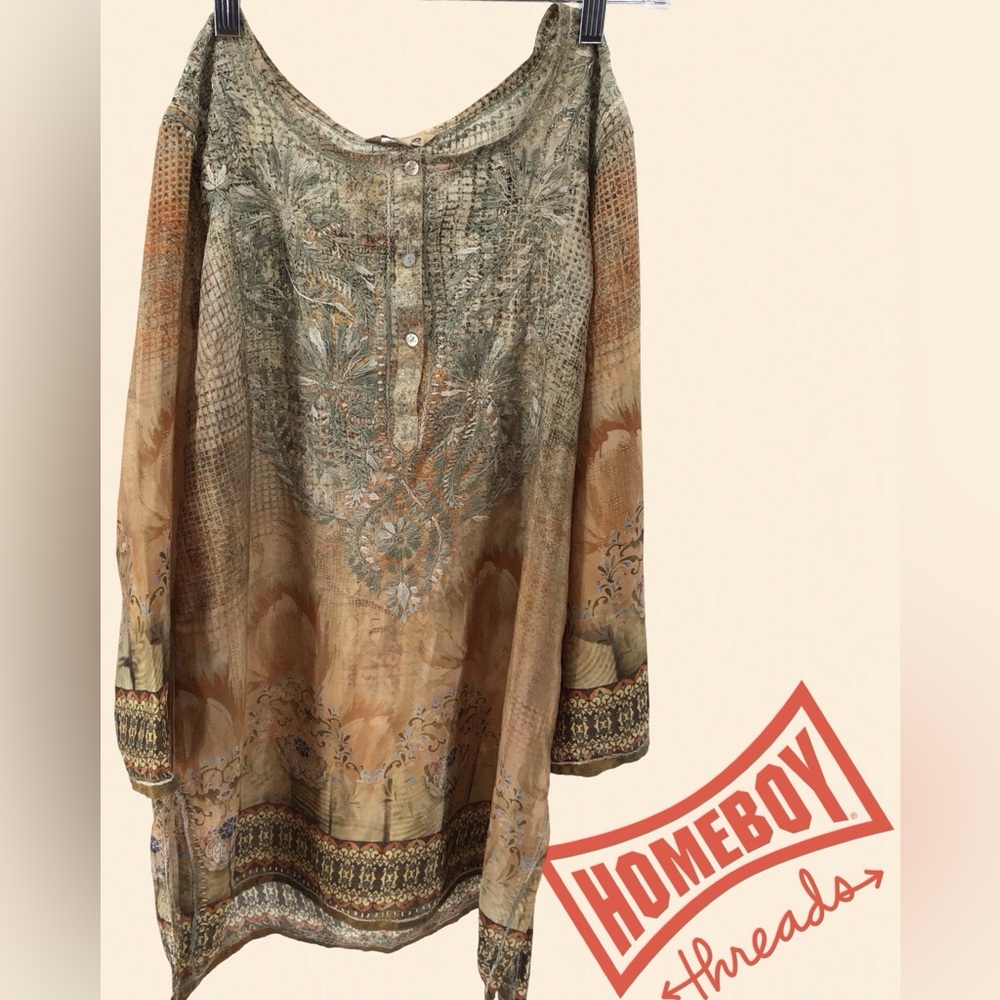 Lola P Women's Multicolor shirt